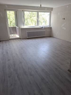 °°° Teilrenovierte 3- Zimmer-Wohnung mit großem Balkon °°° – 47226 Duisburg – Vorschaubild 2