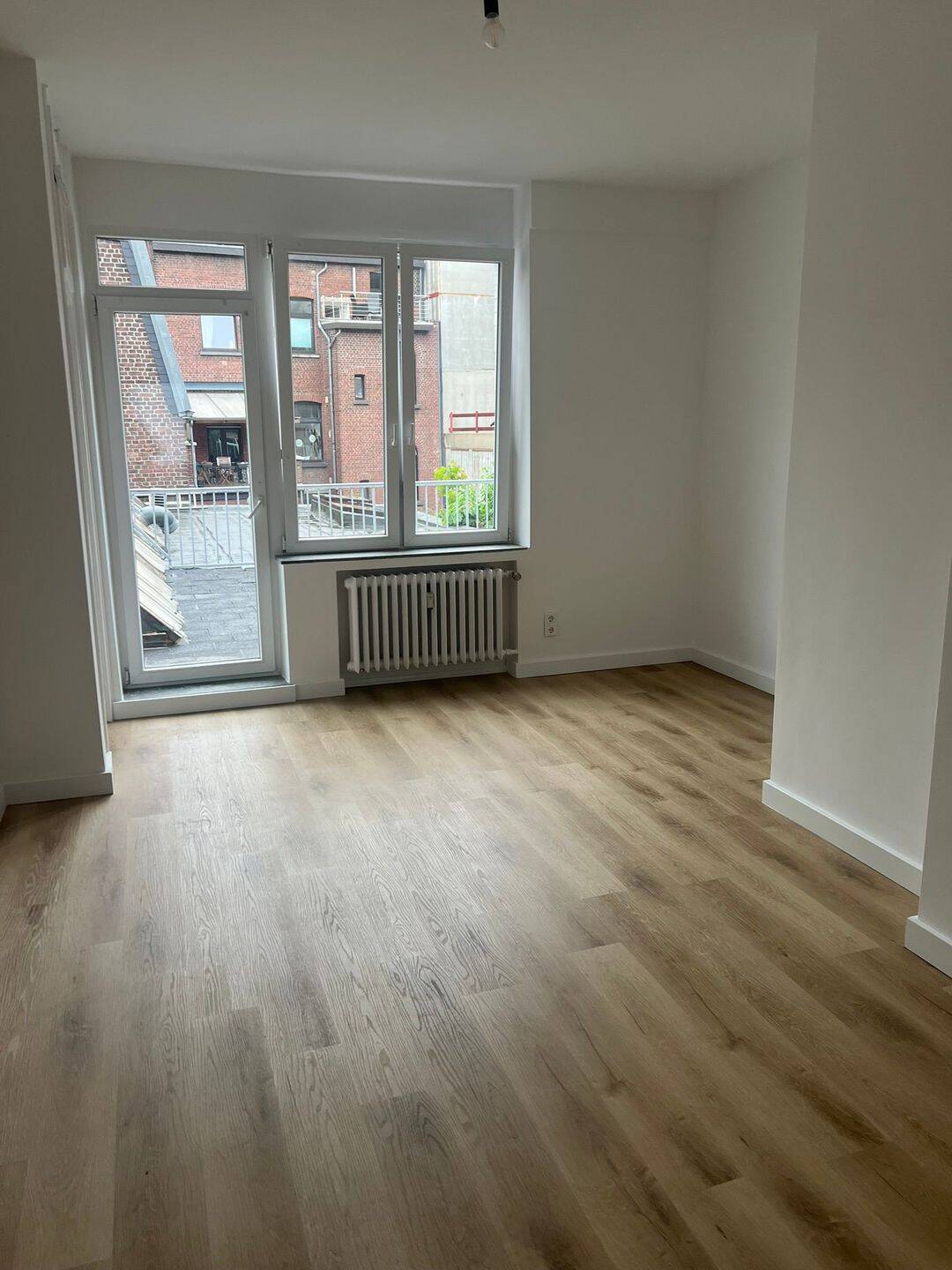 GROSSZÜGIGE DREIZIMMERWOHNUNG IM HERZEN VON MÖNCHENGLADBACH – Mönchengladbach – Vorschaubild 4