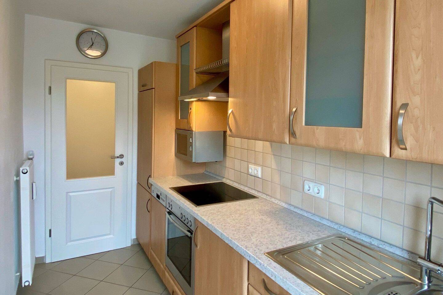 Möblierte modernisierte 2-Zimmer-Wohnung mit zwei Balkonen – München – Vorschaubild 6