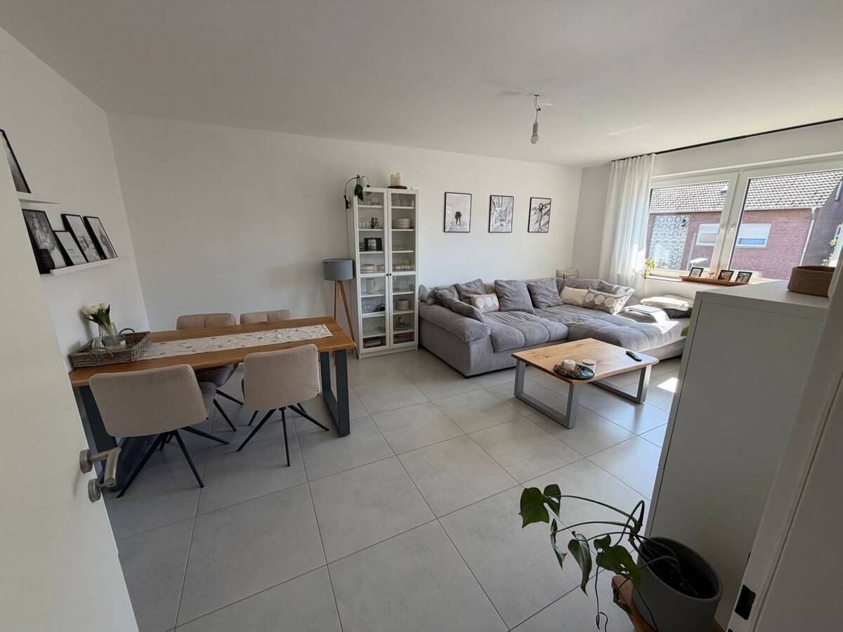 Helle 2 Zimmerwohnung – 33161 Hövelhof – Bild 1 von 7