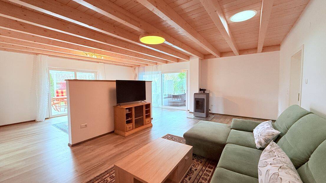 ... AIGNER - Wohnen auf einer Ebene: neuwertiger, ästhetischer Bungalow für gehobene Ansprüche ... – Ering – Vorschaubild 7