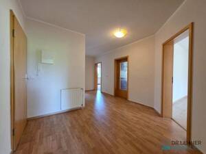 Dr. Lehner Immobilien NB - Charmante 3-Raum- Wohnung zum Kauf in beliebter Lage von Neubrandenburg – 17033 Neubrandenburg – Vorschaubild 6