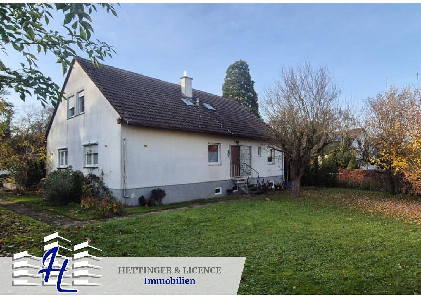 "Leben, Vermieten oder Beides: Vielseitiges Zweifamilienhaus in Uffenheim" – Uffenheim – Bild 1 von 9