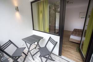 Pempelfort-Klassiker: 2-Zi.-Wohnung mit doppeltem Balkon – 40477 Düsseldorf – Vorschaubild 4
