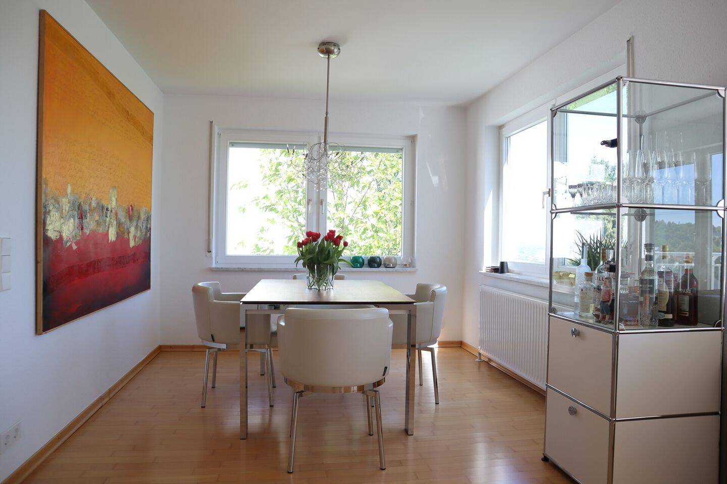 Lichtdurchflutete 3-Zimmer-Wohnung mit Blick auf die Stadt – Stuttgart – Vorschaubild 4