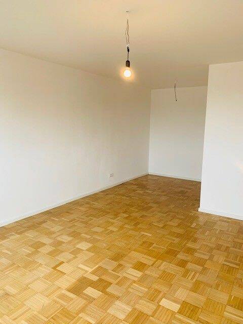 Schicke 2-Zimmer-Wohnung mit Balkon sucht neuen Mieter! – Nürnberg – Vorschaubild 3
