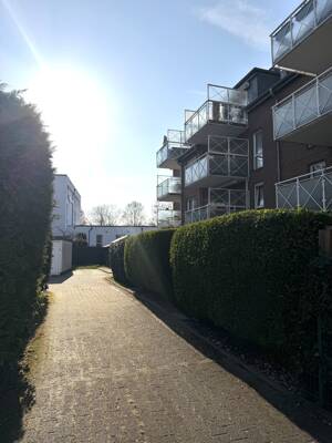 Gepflegte 2 Zimmer ETW mit Balkon u. Garage in ansprechendem Haus mit Aufzug in Rheinhausen – 47226 Duisburg – Vorschaubild 3