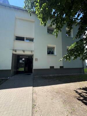 3-Zimmer DG Wohnung - Ideal für die kleine Familie!