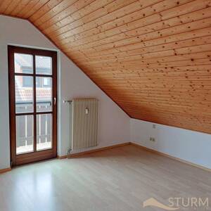 Schöne Dachgeschosswohnung mit Balkon, Kellerabteil und Stellplatz in begehrter Lage - Lengfeld – 97076 Würzburg – Vorschaubild 8