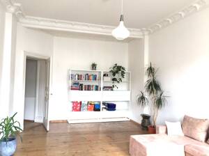 ? Seltenes Altbaujuwel im Helmholtzkiez - Stuckverzierte 3-Zi.-Whg mit Süd-Erker, Flügeltüren & EBK – 10435 Berlin – Vorschaubild 8