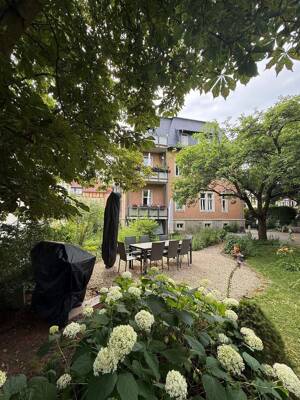 ! Eigennutzer aufgepasst ! Attraktive 3 Zi.Wohnung mit Balkon, Fußbodenheizung und Parkettboden !