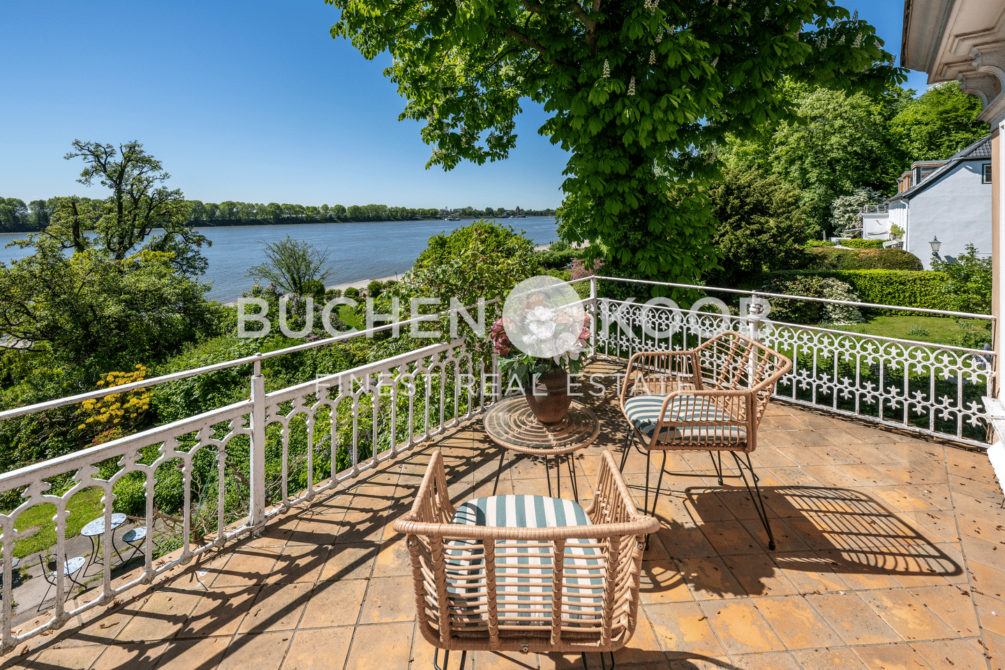 Villa mit atemberaubendem Elbblick in HH-Othmarschen