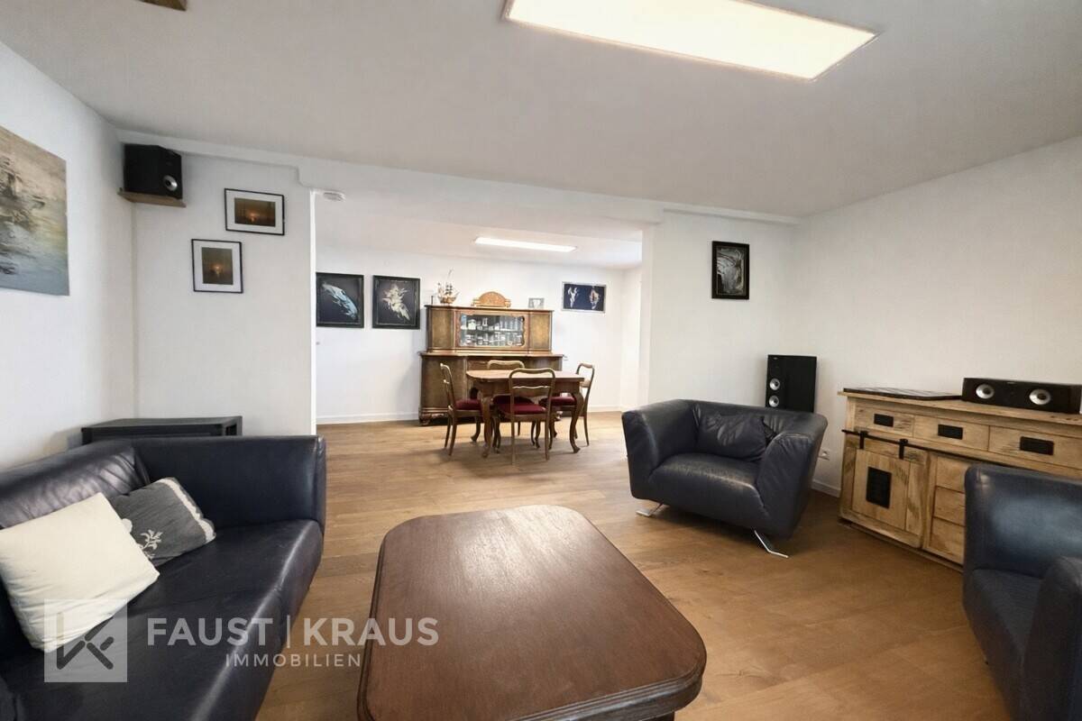 Umfangreich modernisiertes Einfamilienhaus in zentraler Lage mit Garage, Scheune und Garten – Hösbach – Vorschaubild 4