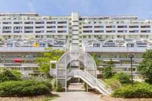 Architektur mit Kultstatus - 3-Zimmer-Wohnung in Berlins berühmter "Schlange" – 14197 Berlin – Vorschaubild 1