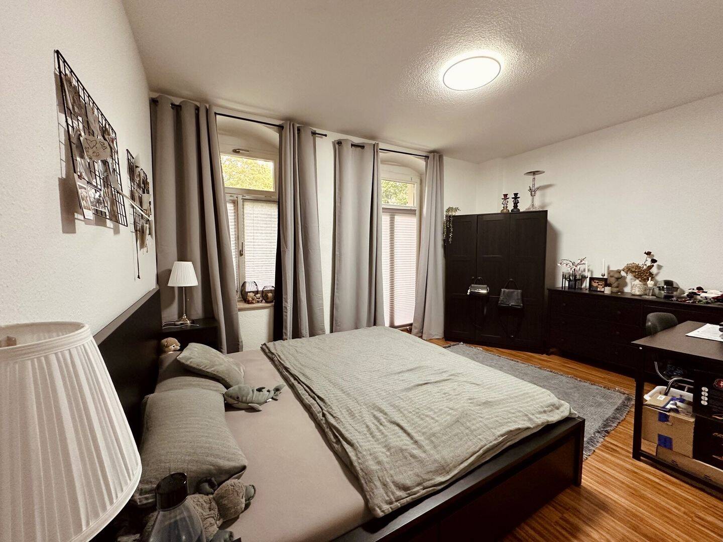 Sonnig und grün! * Hochwertig sanierte Altbauwohnung mit Balkon & großem Grundstück in Dresden * – Dresden – Vorschaubild 6
