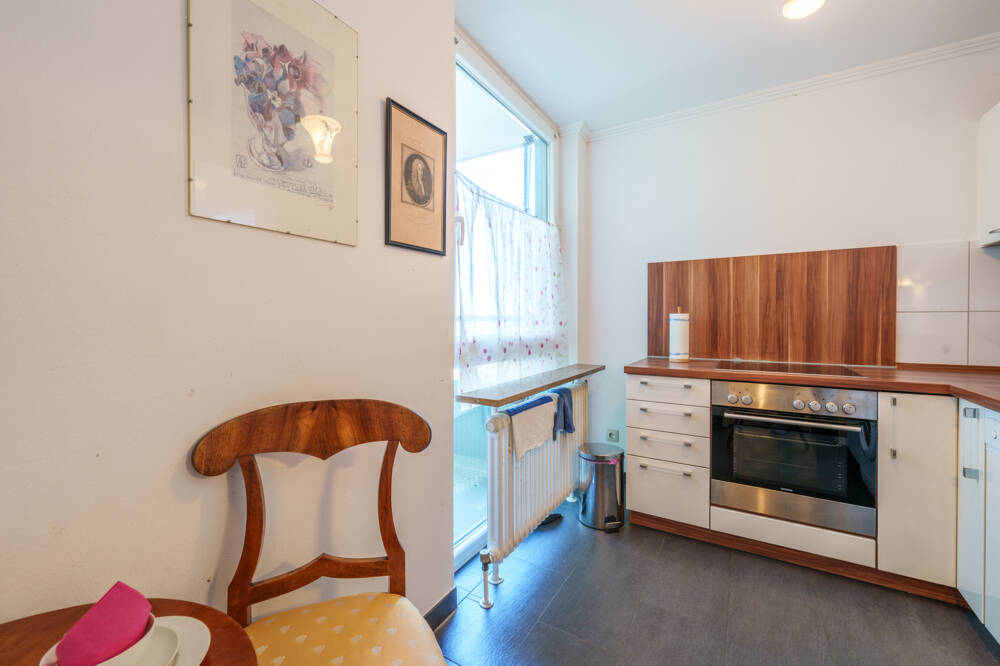 SOPART IMMOBILIEN - Stilvolle 2-Zimmer-Wohnung im Ramses-Hochhaus - spektakulärer Rooftop-Pool – München – Vorschaubild 5