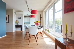 Traumhaft schönes 3-Zimmer Penthouse mit A/C, Aufdachterrasse und TG-Stellplatz in Mitte – 10179 Berlin – Vorschaubild 4