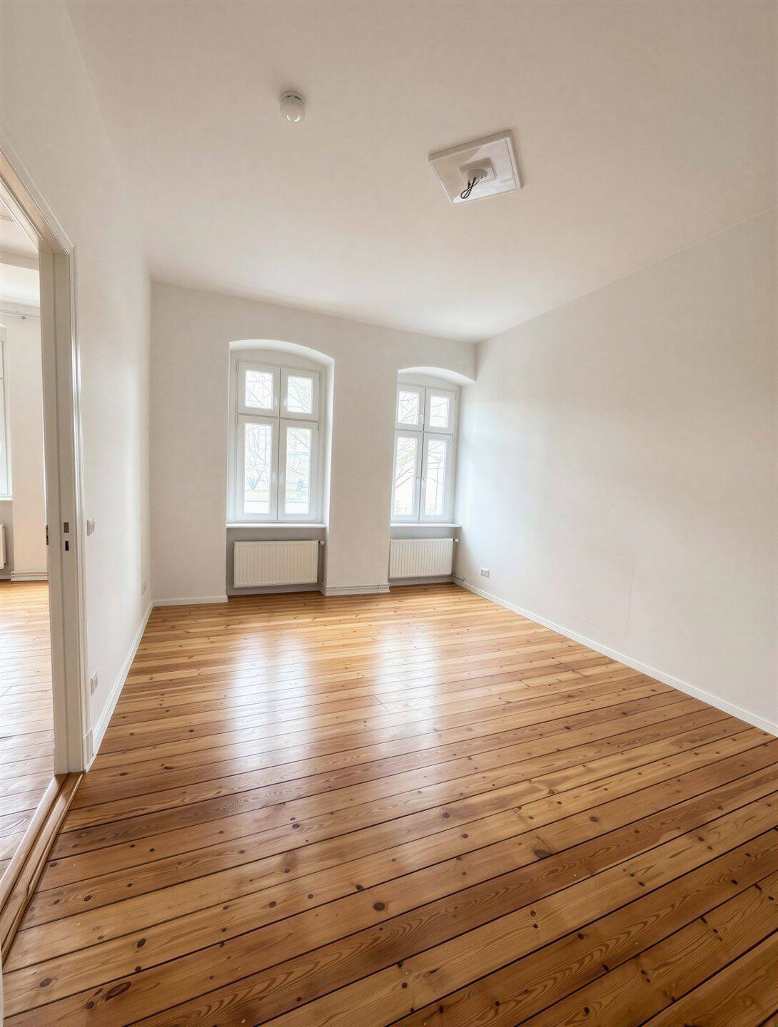 Charmante Altbauwohnung mit Balkon und modernem Wohnkomfort - Sofort bezugsfrei – Berlin – Vorschaubild 4