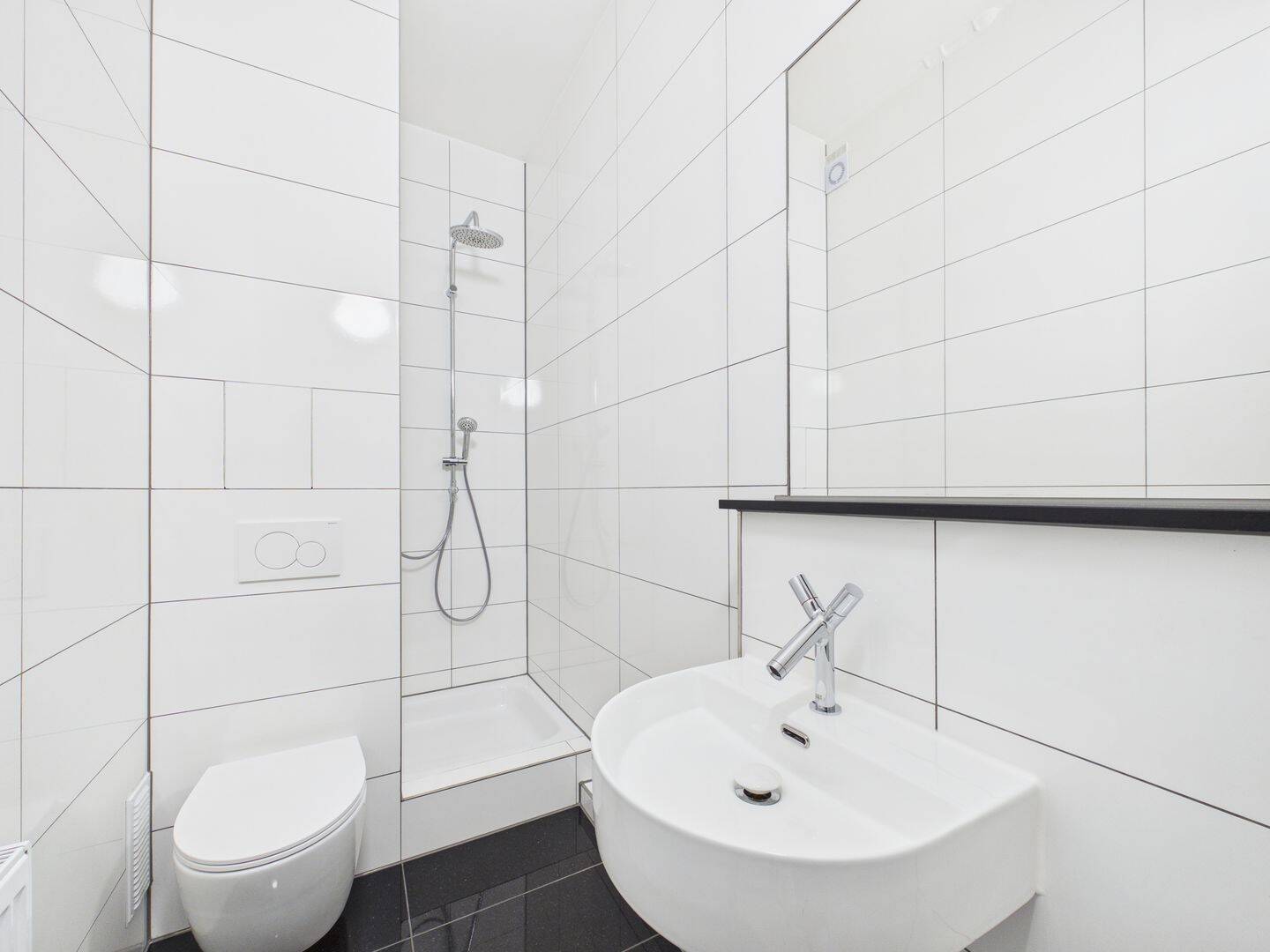 Erstbezug nach Sanierung! Traumhafte 1 Zimmer Wohnung in Nürnberg mit Bad neu, EBK ohne Ablöse uvm.!