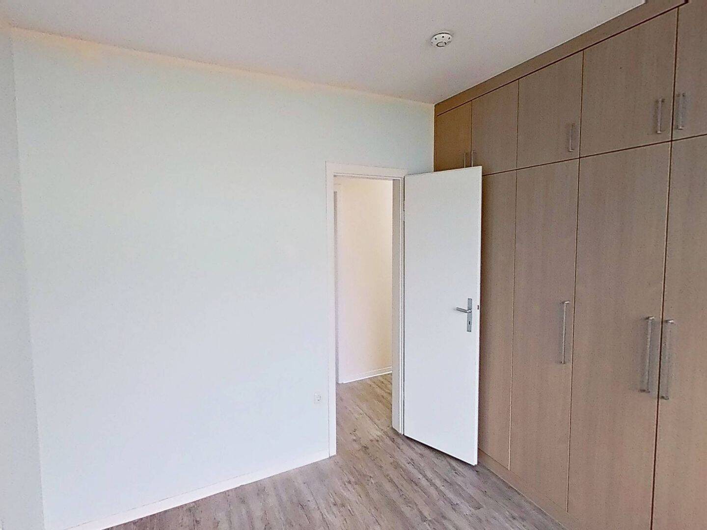 Großzügig geschnittene 3-Zimmer-Wohnung mit BALKON – Paderborn – Vorschaubild 6