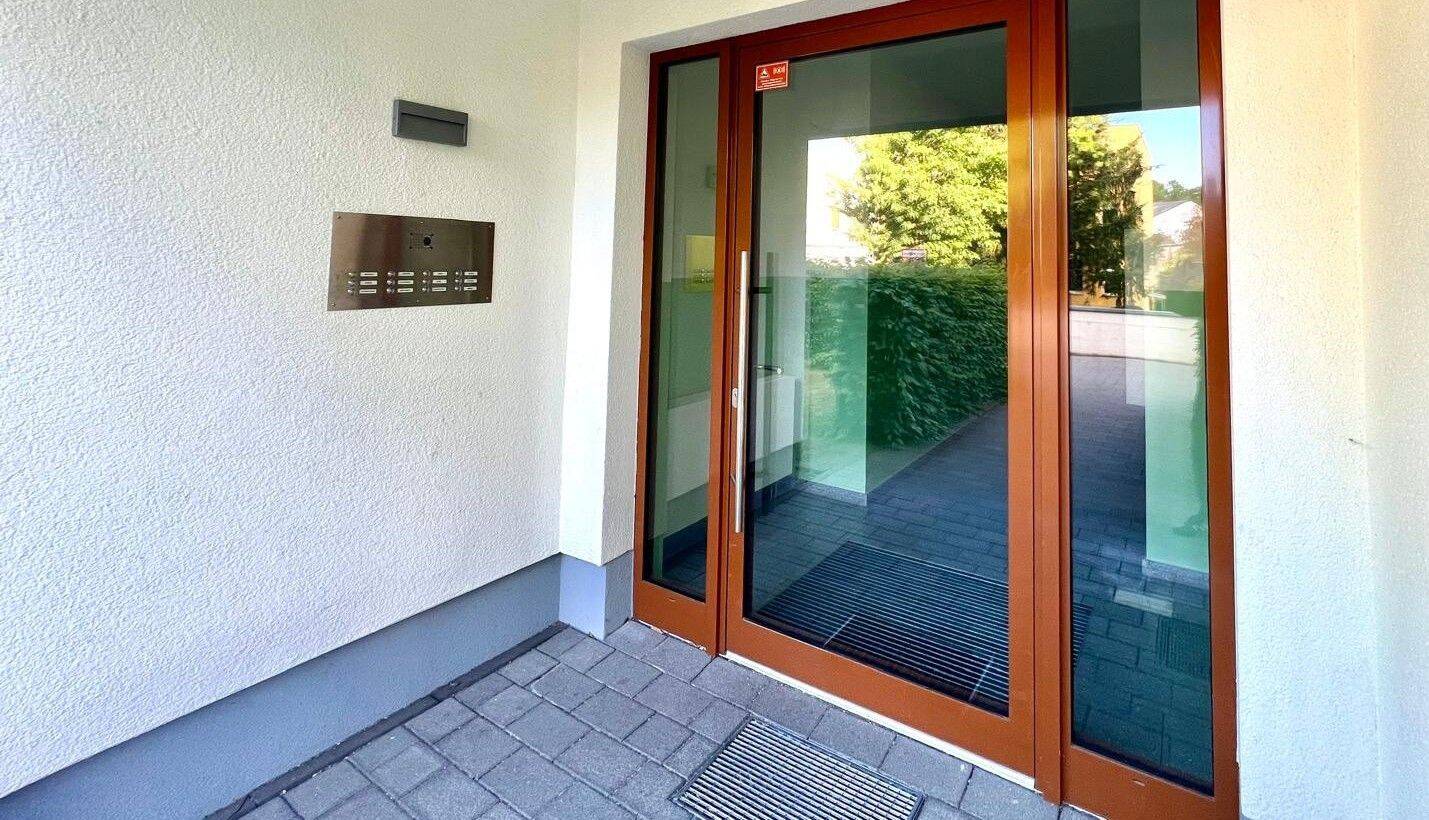 Moderne 2-Zimmer-Wohnung mit Loggia und Tiefgaragenstellplatz in Berlin-Hermsdorf – Berlin – Vorschaubild 5