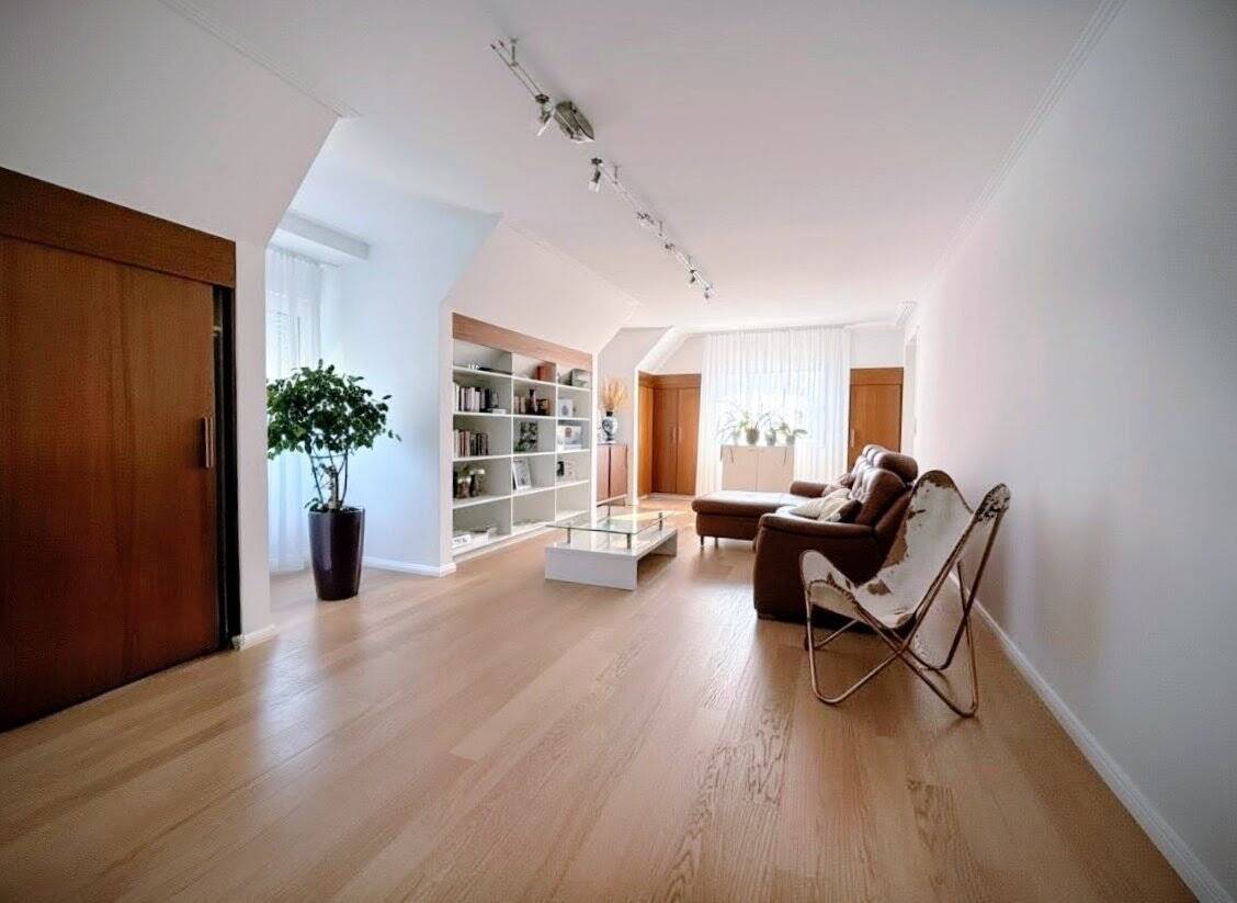 Großzügiges Zuhause mit Wellness & Traumgarten in Bremen-Oberneuland – Bremen – Vorschaubild 7