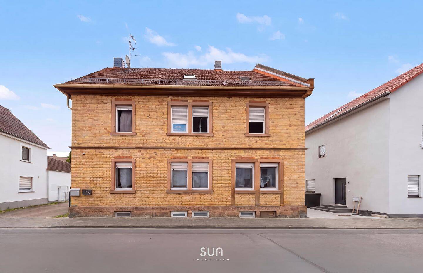 242 M² RAUM FÜR FAMILIENMOMENTE MIT GARTEN - ZFH für Generationen in Riedstadt-Crumstadt