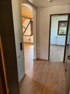 Schöne 2 Zimmer-DG Wohnung mit grosser Terrasse – 71729 Erdmannhausen – Vorschaubild 4