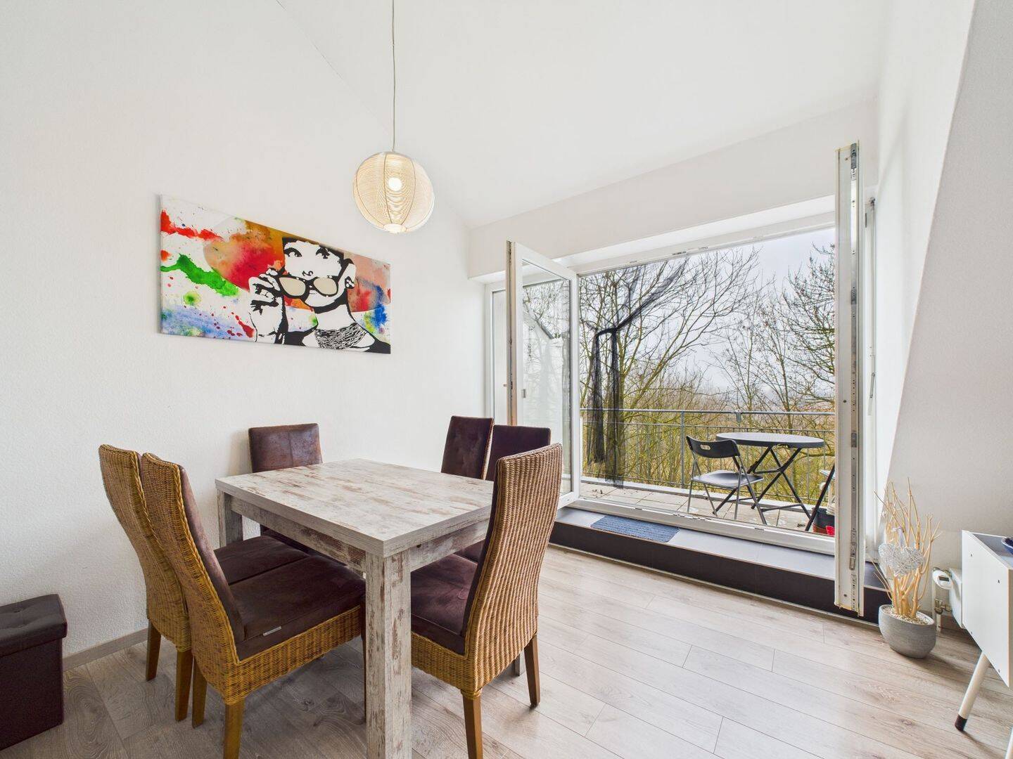 Exklusive Maisonette mit Galerie, 2 Balkonen, Donau Nähe & 2 TG Stellplätzen in Ulm Gögglingen – Ulm – Vorschaubild 5