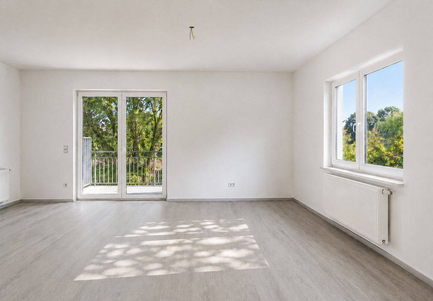 Essen: 4-Room Apartment, 6.3% ROI, Newly renovated & No Comission