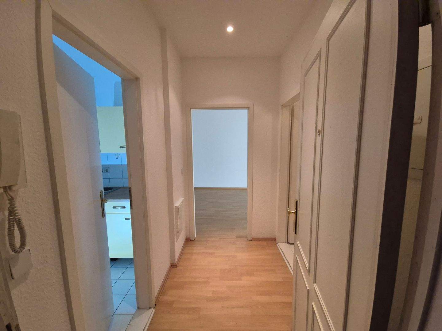 Charmanter Wohntraum im Altbau – Berlin – Vorschaubild 6
