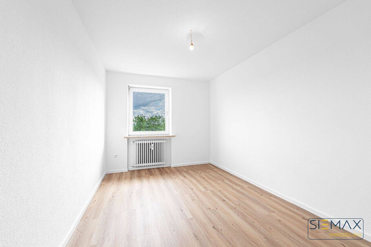 Familienglück auf ca. 98 m² - großzügige 4-Zimmer-Wohnung, barrierearm & bezugsfrei – Augsburg – Vorschaubild 3