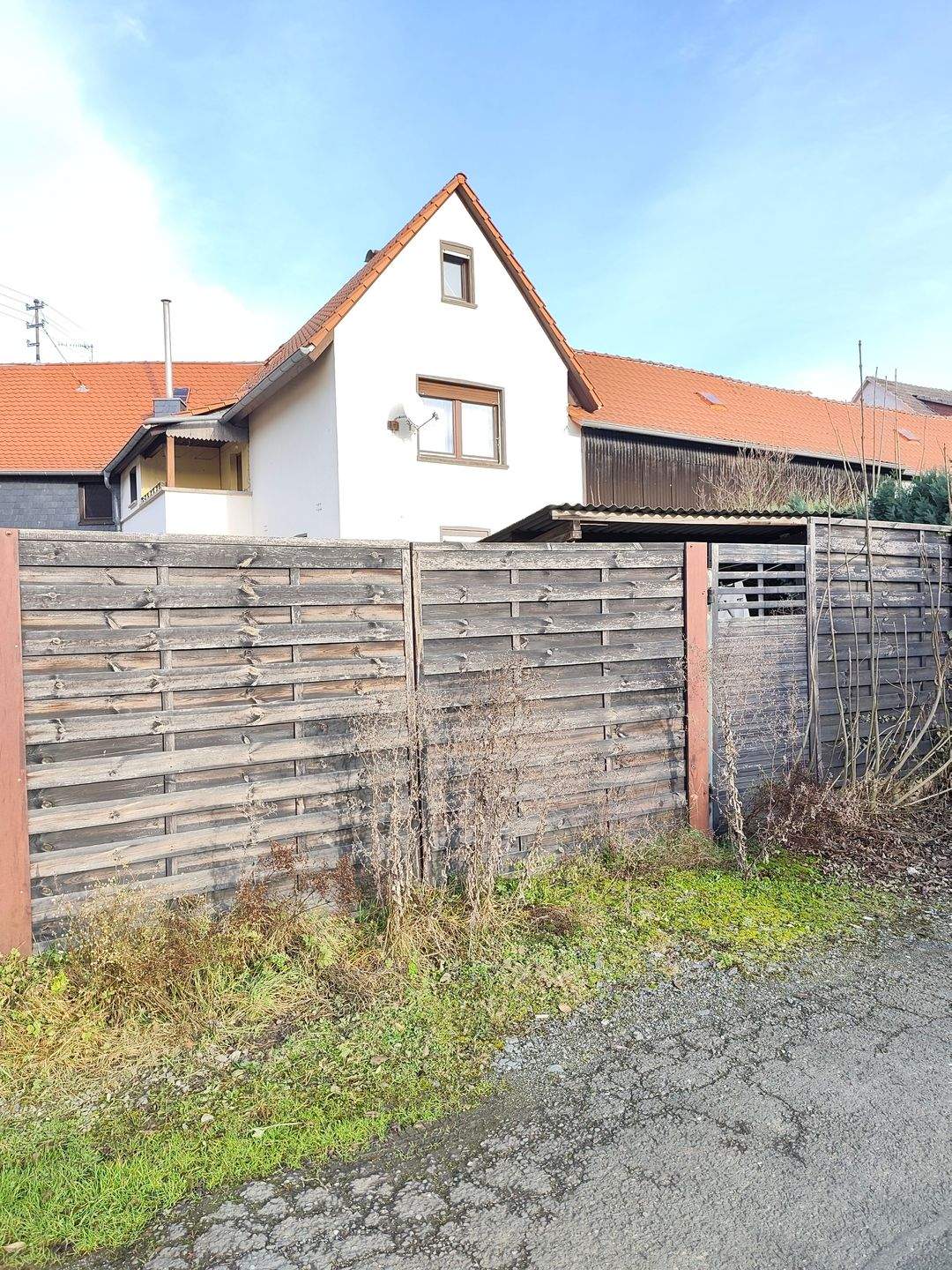 Einfamilienwohnhaus mit Werkstatt in Waldsolms – Waldsolms – Vorschaubild 3