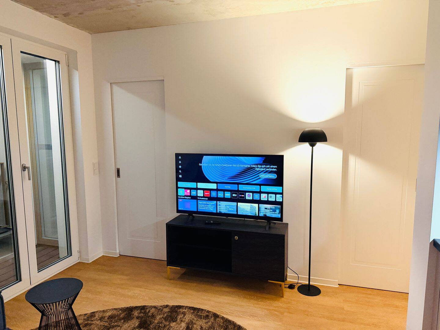 ***MÖBLIERTES APARTMENT IN BESTER LAGE~ALL-INCLUSIVE MIETE~LOGGIA*** – Leipzig – Vorschaubild 7