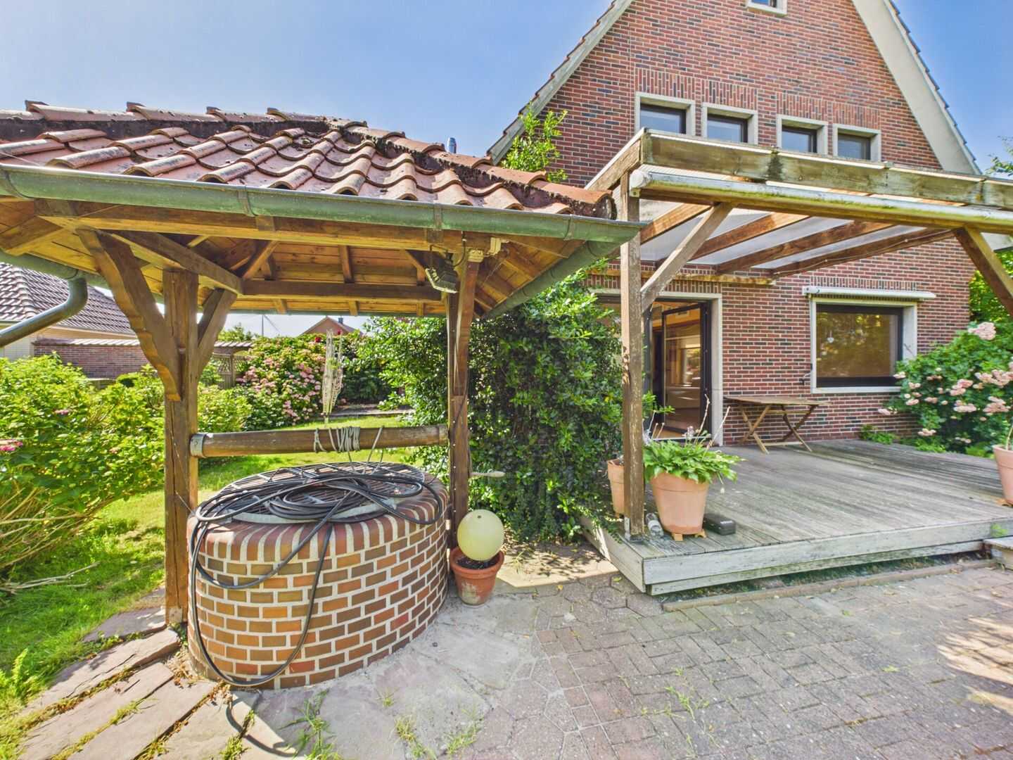 WOHNEN, ARBEITEN UND GASTRO VEREINT - ANWESEN MIT PV-ANLAGE, EINLIEGERWOHNUNG, BIERGARTEN & HALLEN – Butjadingen – Vorschaubild 9