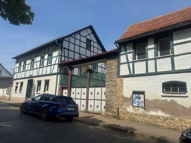 ** ehem. Gehöft: 4-Seiten-Hof mit Wohnhaus, Scheune, Garagen, Nebengebäude ** – Erfurt – Vorschaubild 2