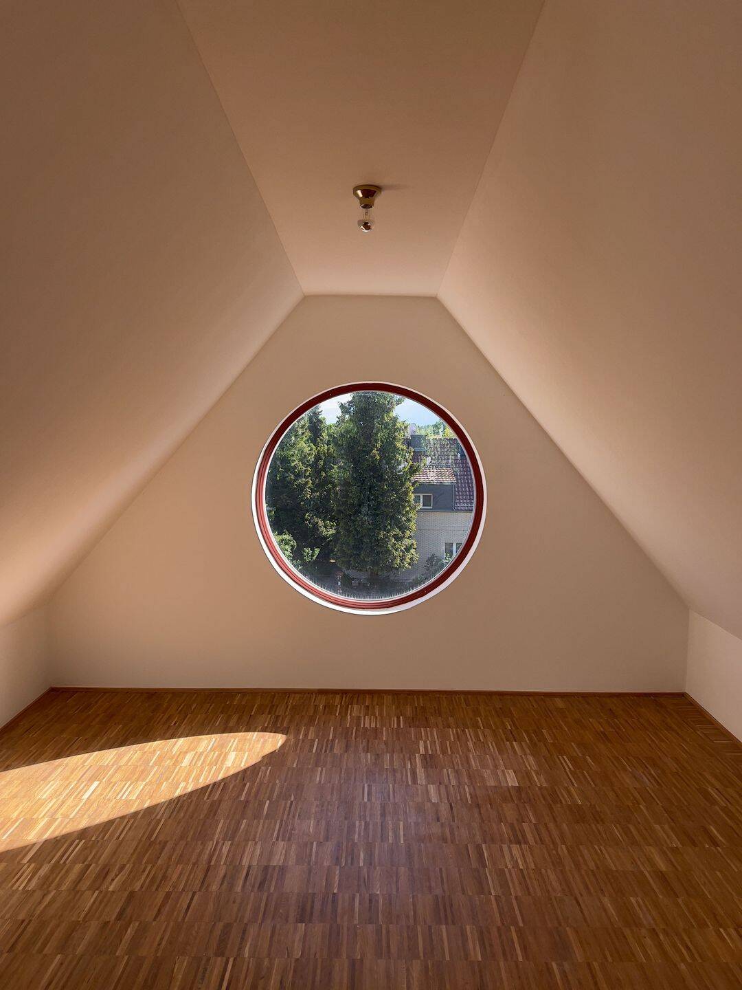 Studio-Apartment - Erstbezug nach Komplettsanierung in Pankow – Berlin – Bild 1 von 9