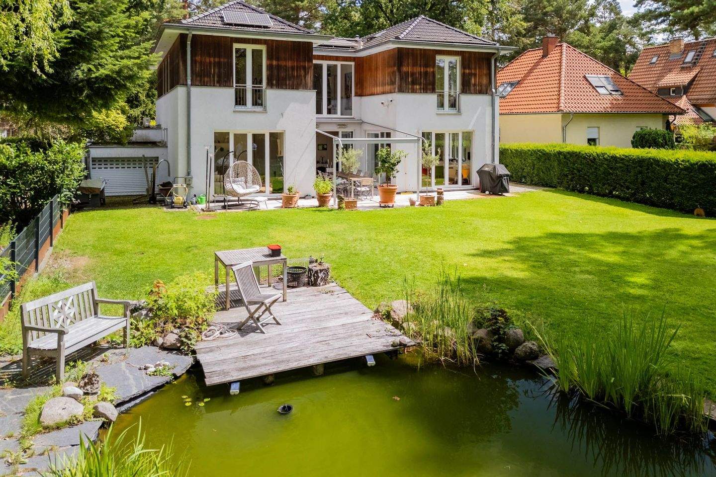 Familienfreundliche Villa mit Einliegerwohnung und Gartenparadies – Kleinmachnow – Vorschaubild 2