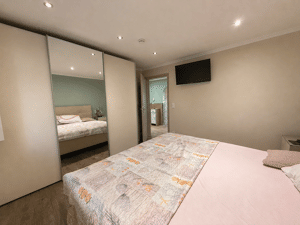 Modernisierte 2-Zimmer-Wohnung mit Balkon in Bad Cannstatt – 70374 Stuttgart – Vorschaubild 7