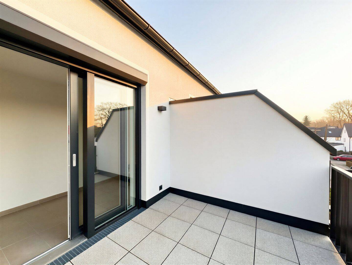 NEUBAU-DG-Wohnung über zwei Etagen mit sonniger Dachterrasse + Balkon – München – Vorschaubild 4