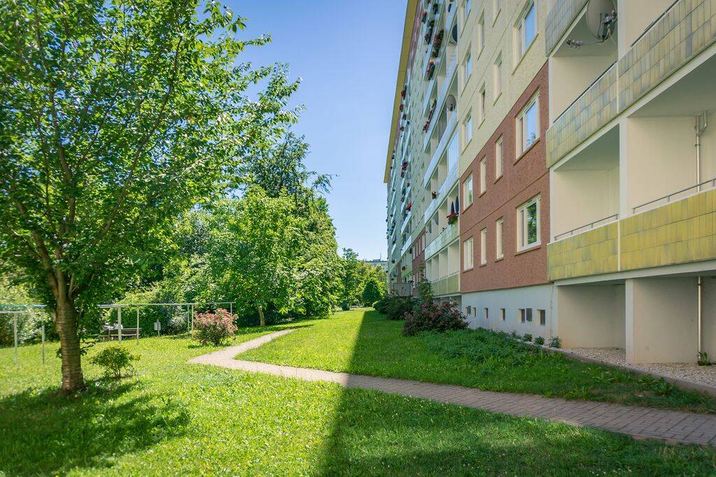 Familienwohnung mit Balkon und Blick ins Grüne