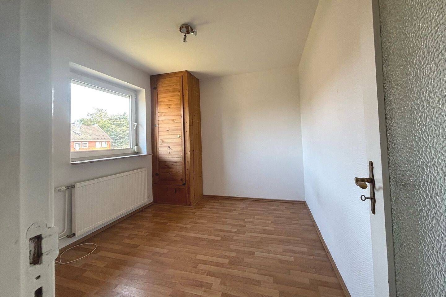 Großzügiges Reihenmittelhaus im Dornröschenschlaf in der Edelsteinsiedlung – Lübeck – Vorschaubild 7