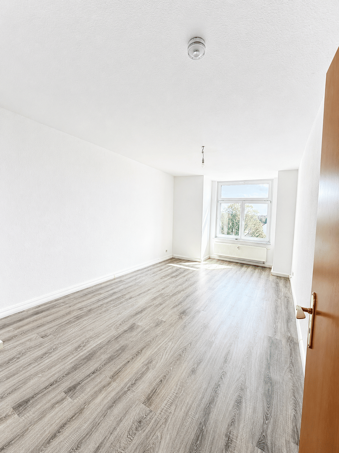 Wohnung mit 3 Zimmern in Chemnitz Bernsdorf - Ideal für Paare und Singles – Chemnitz – Vorschaubild 8
