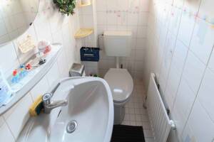 Familienglück in Berlin-Buckow - Großzügiges Reihenmittelhaus mit Terrasse, Garten und Stellplatz – 12351 Berlin – Vorschaubild 6