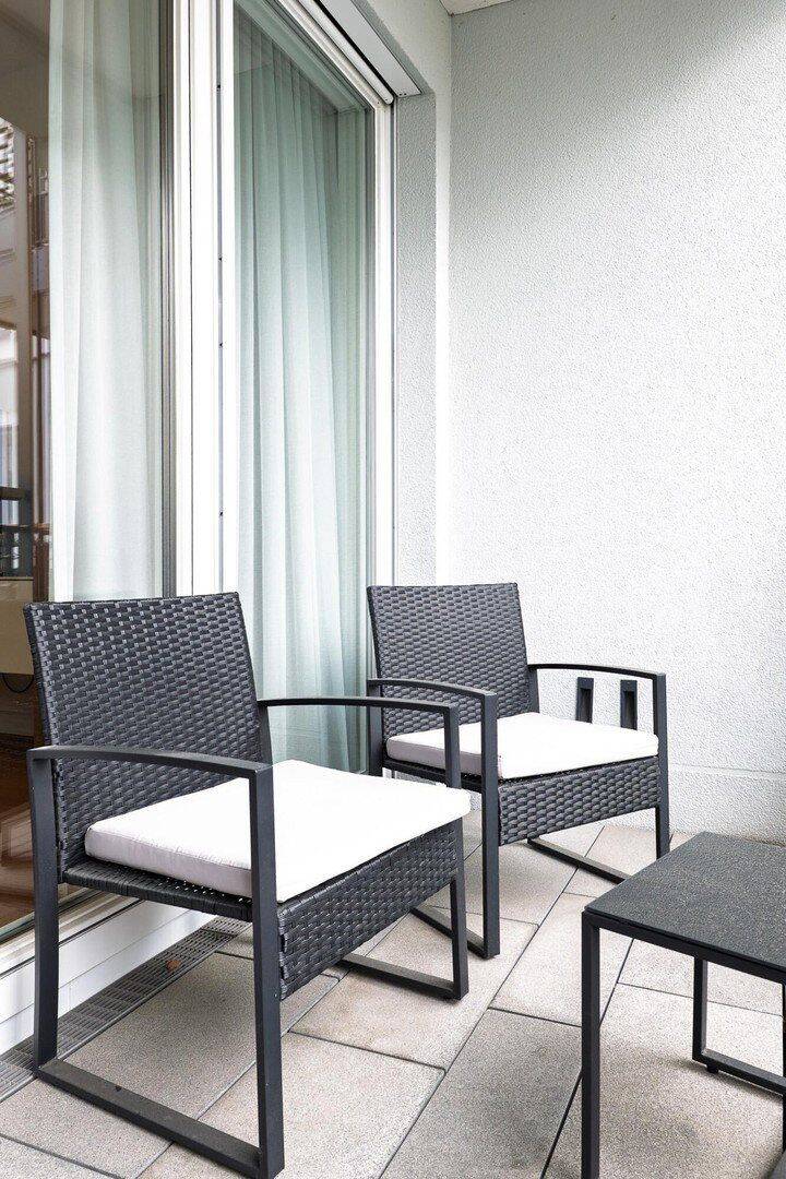 80qm 2-Zimmer Wohnung mit Balkon & WLAN WG-geeignet – Düsseldorf – Vorschaubild 8