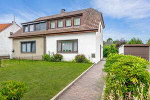 Bremen-Arsten: Charmante Doppelhaushälfte mit großem Gartenbereich in ruhiger Wohnlage – 28279 Bremen – Vorschaubild 2