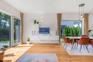 Stilvolles Einfamilienhaus mit ausgebautem Dachgeschoss und hochwertiger Ausstattung – 12349 Berlin – Vorschaubild 4