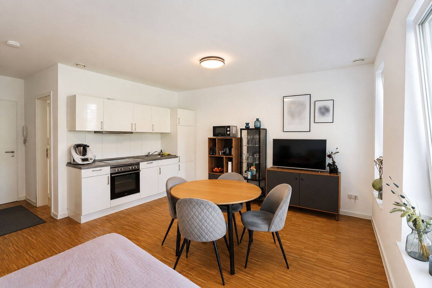 Migemkenweg: schicke 1-Zimmer Wohnung im 2. OG, Terminvereinbarung über Link, s. Beschreibung – Oldenburg – Vorschaubild 2
