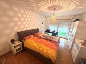 Bonn-Heiderhof: Schöne vermietete 2-Zimmer-Hochpaterre Wohnung mit ca. 63 m², Balkon, TG-Stellplatz – 53177 Bonn – Vorschaubild 1