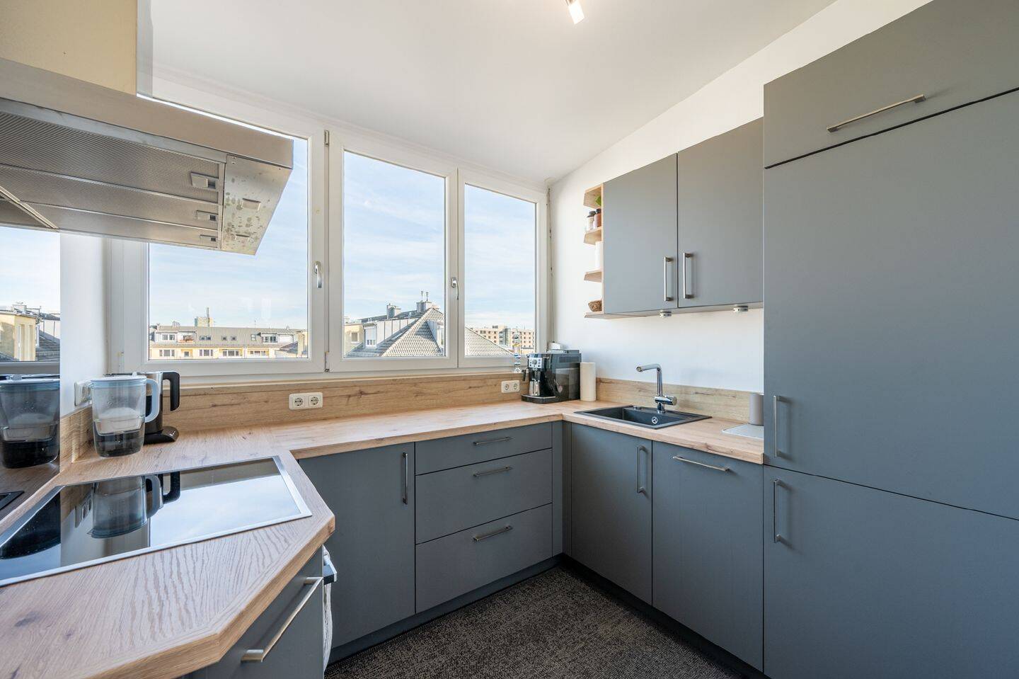 Aigner - Lichtdurchflutete 2-Zimmer-Dachgeschosswohnung mit sonnigem Balkon in Laim – München – Vorschaubild 5
